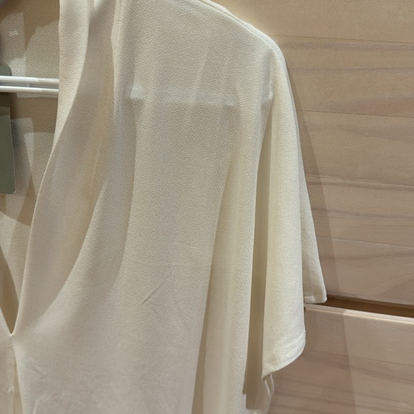 Women’s Blouse NWT - Picture 3 of 6